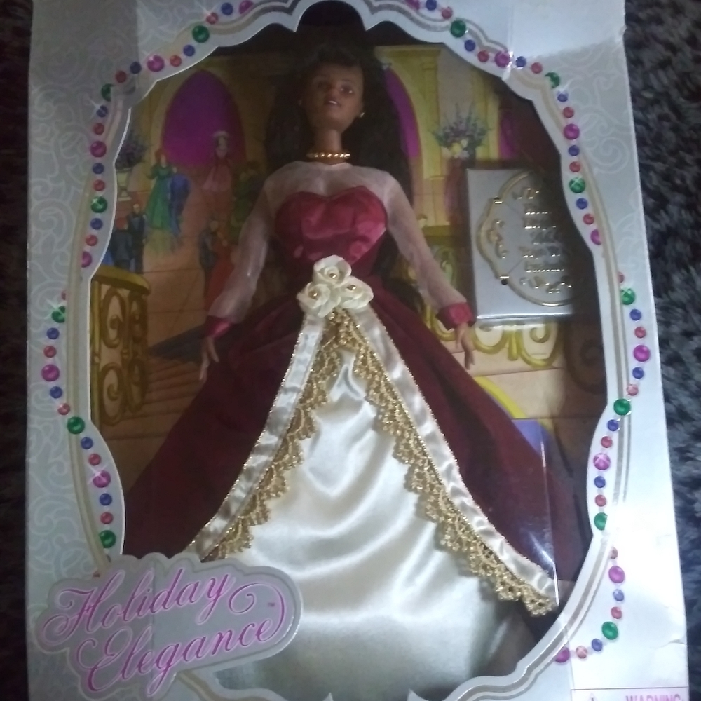 Toys 'R US exclusive Holiday Barbie